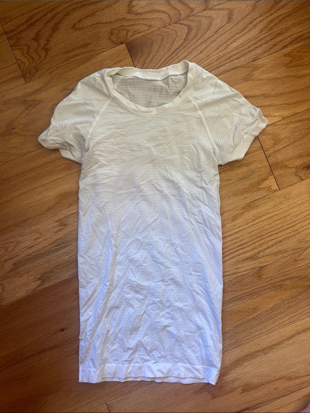 lululemon athletica White Swiftly Tech Short Sleeve Tee